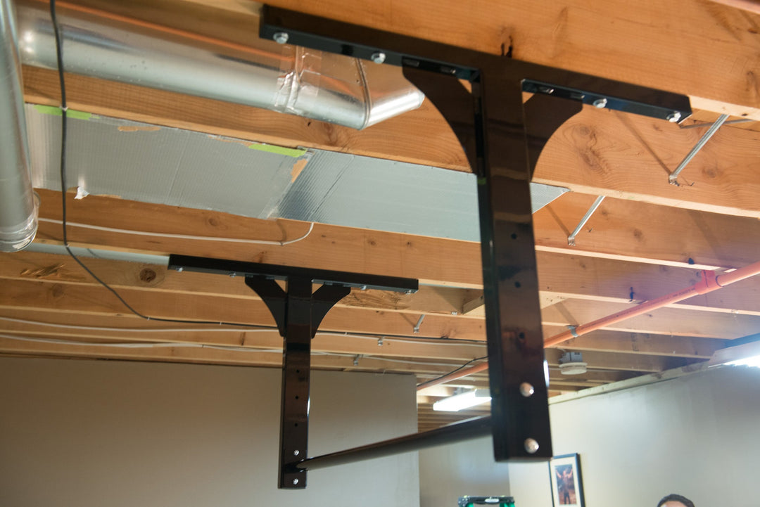Ceiling / Wall Pull Up Bar Middle Length